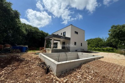 Labin - house in a quiet location