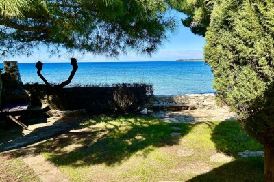ISTRA, UMAG, EKSKLUZIVA AGENCIJE, JEDINSTVENA LOKACIJA PRVI RED DO MORA I PLAŽE