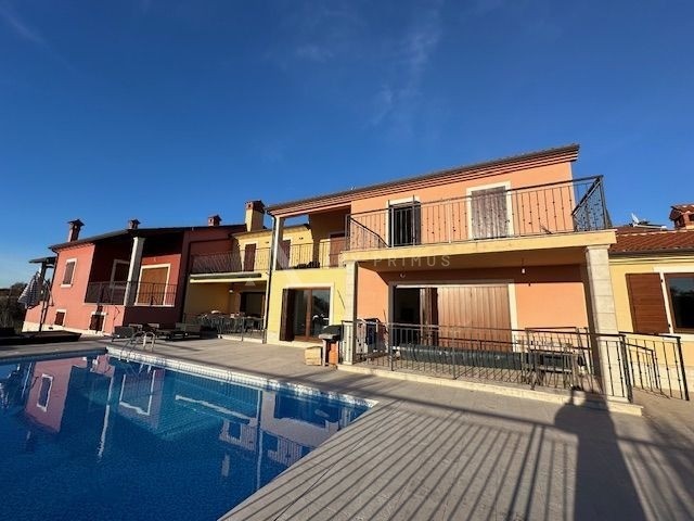 Große Wohnung mit Meerblick und Swimmingpool, Kaldania
