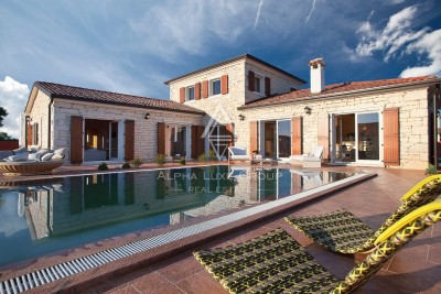 Istria, Svetvinčenat – Villa moderna con piscina