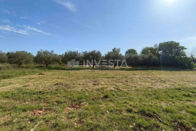 Vodnjan, Baugrundstück 700 m²