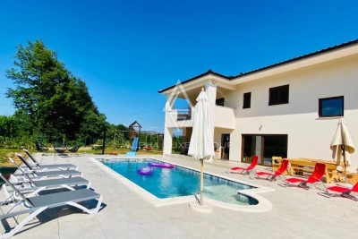 Labin, Istrien: Exquisite moderne villa mit pool und weitläufigem garten