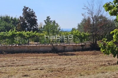 Porec 13 km - MEERBLICK, Attraktives Baugrundstück am Rande des Dorfes