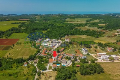 Renovirana istarska kamena kuća s bazenom – 3 km od Poreča