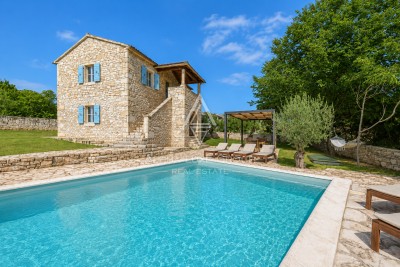 Istrien, Poreč, traditionelle Steinvilla mit Pool & Meerblick