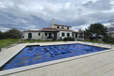 Hus