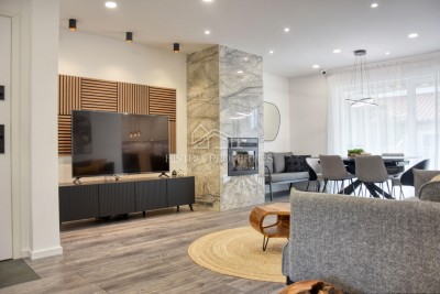 Privlačno in udobno stanovanje, popolnoma prenovljeno, 800 m od morja