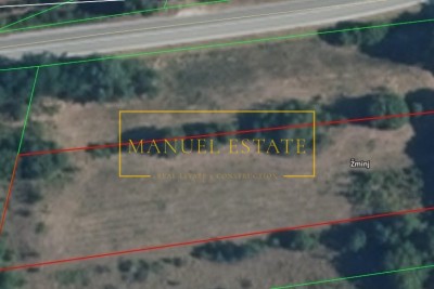 ATRATIVNO GRAĐEVINSKO ZEMLJIŠTE 2970 M² U INDUSTRIJSKOJ ZONI – ŽMINJ, ISTRA!