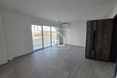 Stan sa 2 ss, prizemlje