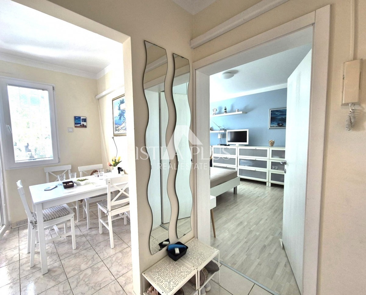 Exklusiv! Wohnung im Zentrum von Poreč im 2. Stock – EINE GELEGENHEIT!