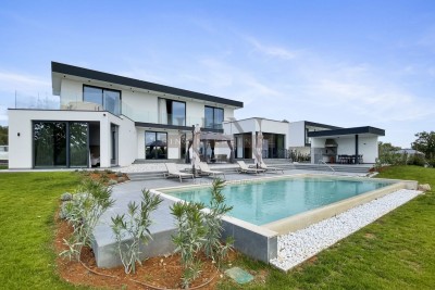 ISTRIEN - POREČ - LUXUSVILLA UMGEBEN VON OLIVEN, DEM MEER UND BLICK AUF DIE ALPEN!