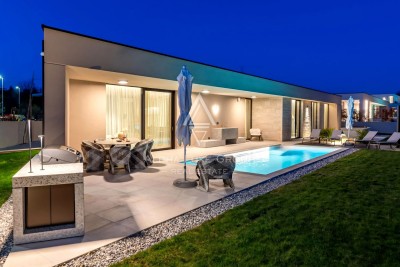 Istra, Poreč: Moderna vila s bazenom i privatnošću