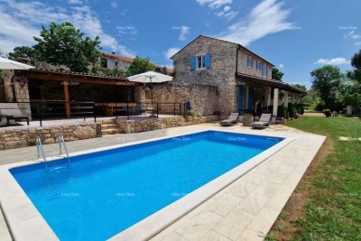 Renoviertes istrisches Steinhaus mit Swimmingpool