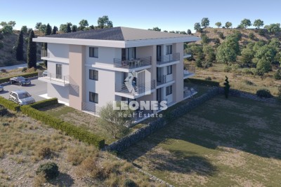 Stan s liftom u novogradnji u okolici Buja, Kaštel