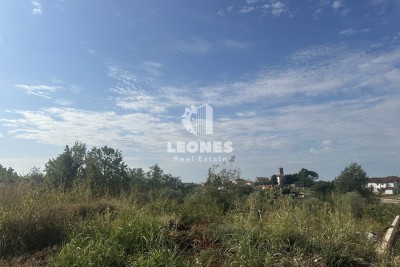 Građevinsko zemljište na odličnoj lokaciji s predivnim pogledom na prirodu u okolici Brtonigle