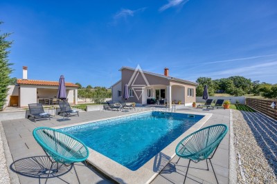 Istrien, Poreč Umgebung, Freistehendes haus mit pool zu verkaufen