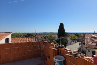 POREČ, OKOLICA, KUĆA S DVIJE STAMBENE JEDINICE, PRILIKA!