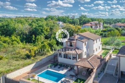 Excellent apartment house with a swimming pool in a quiet location