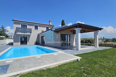 Villa mit Pool und Meerblick - Poreč