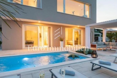Luxusvilla mit fantastischem Meerblick