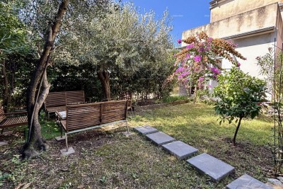 PULA, centrum – prodej / byt 55 m² s zahradou a parkovacím místem