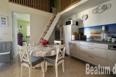 Appartamento al secondo piano, vista mare, Cittanova