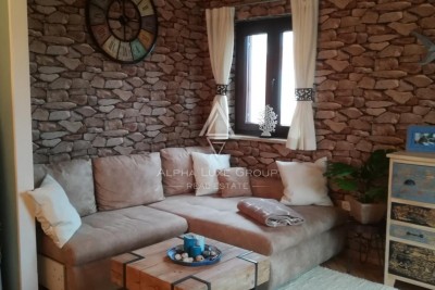 Naprodaj – stanovanje v Poreču, 66,20 m², pogled na morje