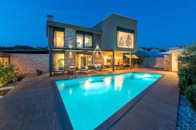 Istrien, Umag: Modernes designerhaus mit pool
