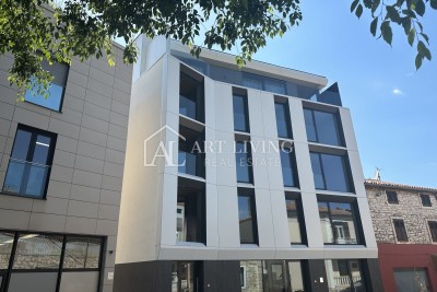 Umag, modernes Apartment im Stadtzentrum, nur 30 m vom Meer entfernt