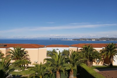 Prostran stan s prekrasnim pogledom na more!