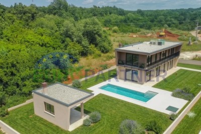 Villa Black Beauty / Vielleicht ist das genau Ihre neue Adresse in Istrien? Sie wird nach dem „Schlüsselfertig“-System gebaut.