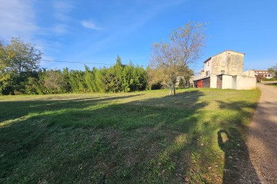 POREČ, GRAĐEVINSKO ZEMLJIŠTE ZA 6 STANOVA