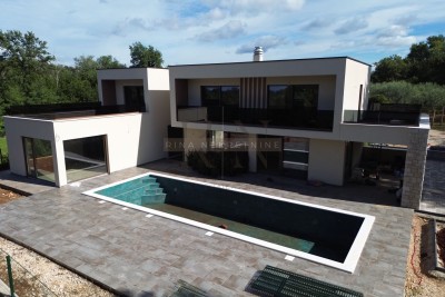 ISTRIEN - POREČ - BALD FERTIG - LUXUSVILLA!