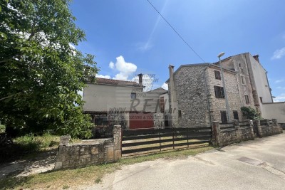 Kuća sa potencijalom blizu mora
