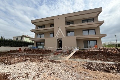 Istria, Parenzo: Appartamento con vista aperta mare