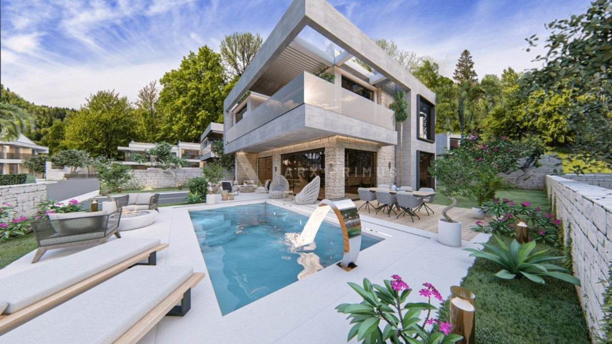 Villa mit Pool in bester Lage, Umag