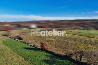 Agricultural land at the edge of the residential building zone – 3.5 km from the sea