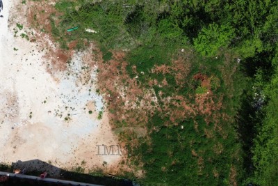 Building plot of 966 m² in a peaceful setting – close to Višnjan and Poreč