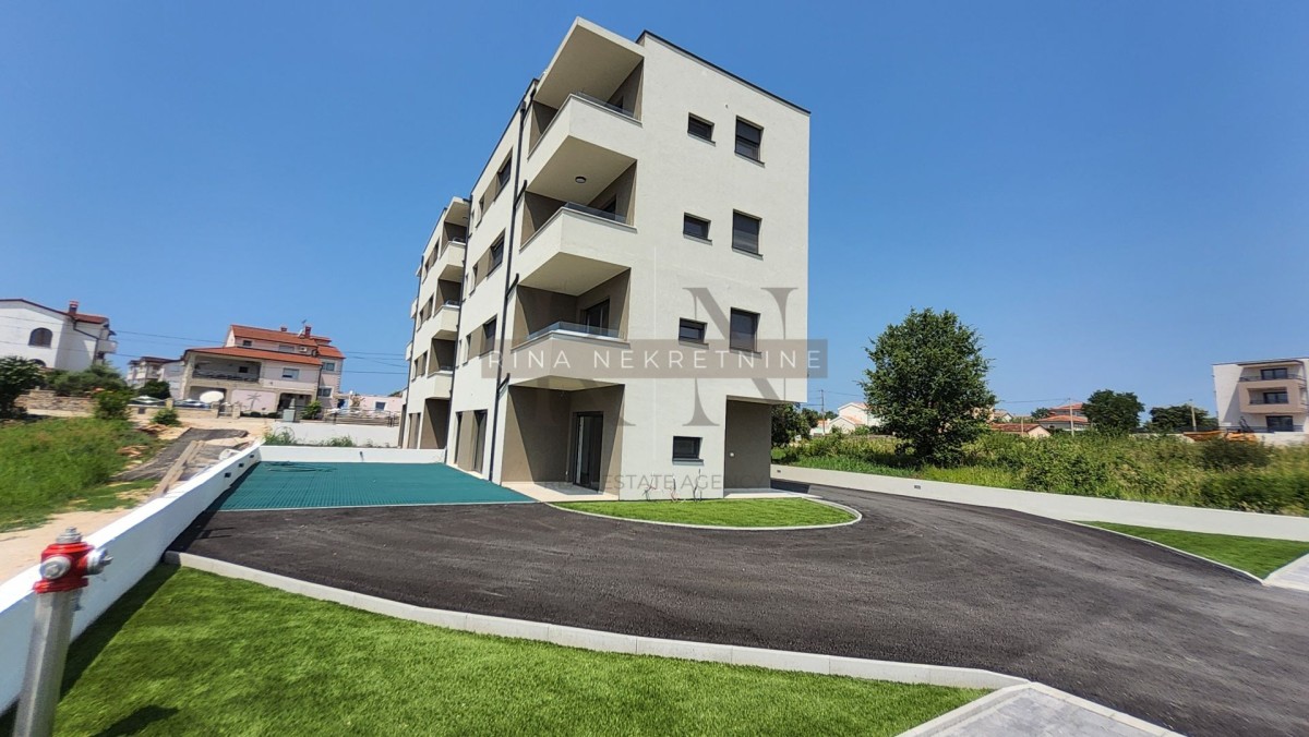 ISTRIEN-POREČ, WOHNUNG 76,27m2 + GARTEN