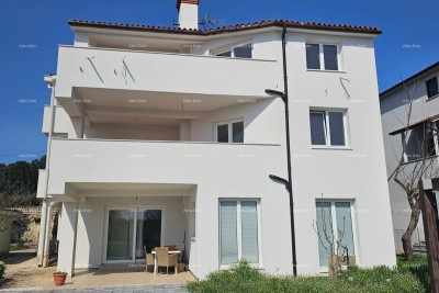 BANJOLE – Großzügiges Haus mit mehreren Wohneinheiten und zusätzlichem Bauland