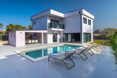 Poreč - Luksuzna vila blizu mora