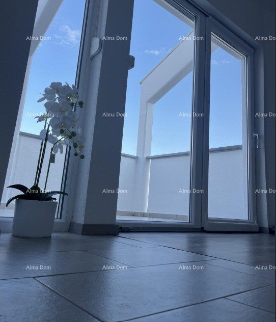 ATTRAKTIVES DUPLEX VON 110 M² MIT MEERBLICK, NUR 150 M VON STRAND ENTFERNT