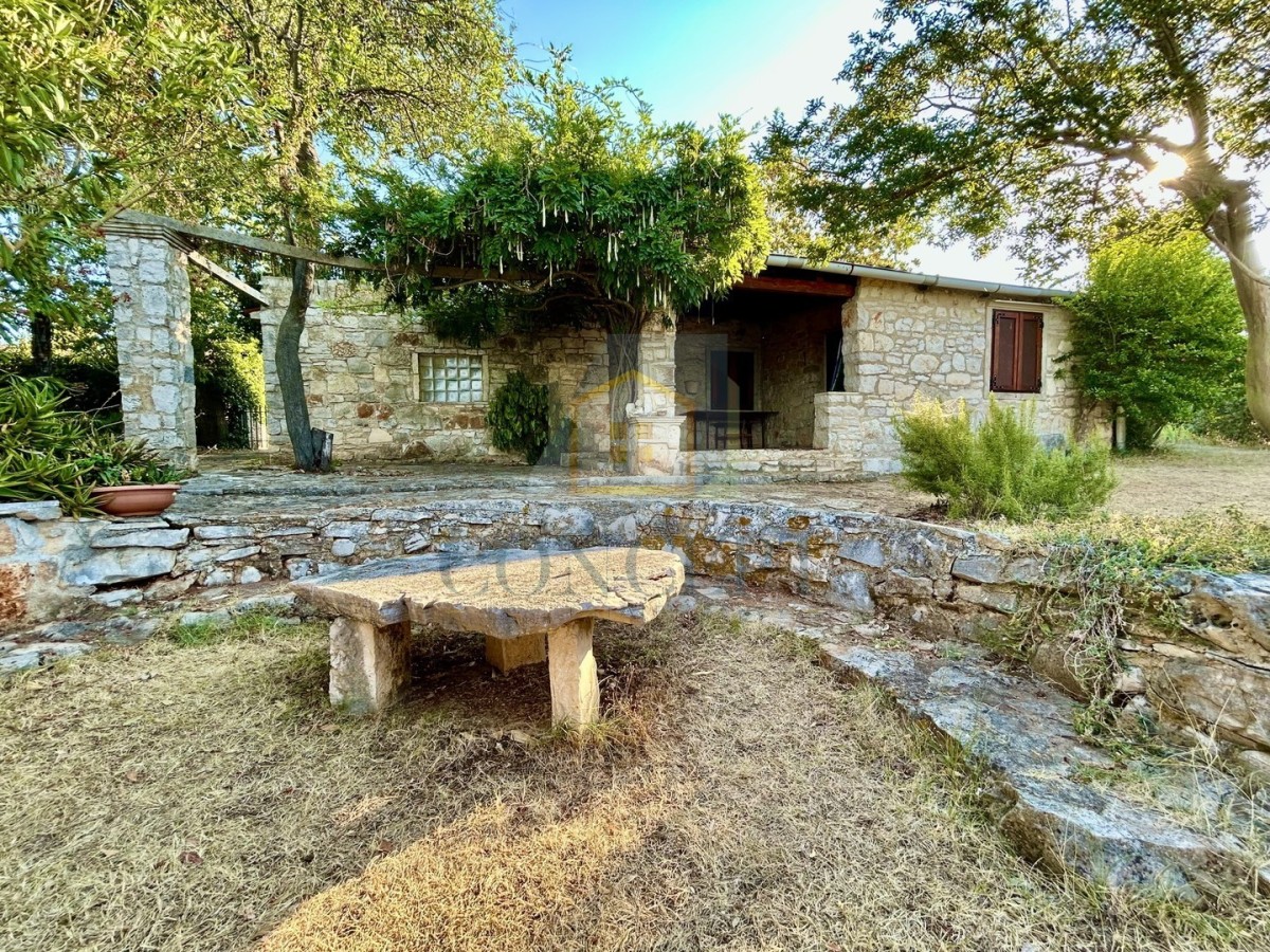 UMAG, ISTRIEN – HAUS MIT DIREKTEM ZUGANG ZUM STRAND UND MEER!