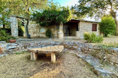 UMAG, ISTRIEN – HAUS MIT DIREKTEM ZUGANG ZUM STRAND UND MEER!