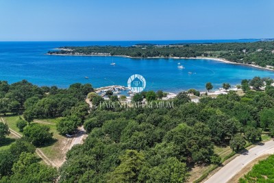 Baugrundstück nur 100 m vom Meer