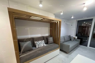 Novo prenovljeno garsonjero, Novigrad, 350 m od morja