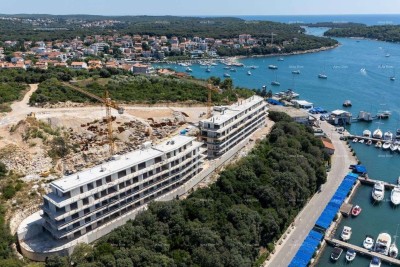 Prodaja modernih stanov v ekskluzivni stavbi s pogledom na marino, Pula!