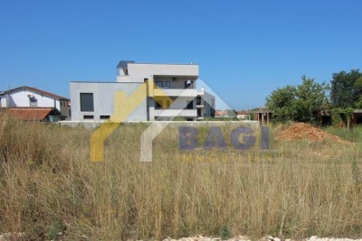 MEDULIN - Baugrundstück 500m vom Meer entfernt!