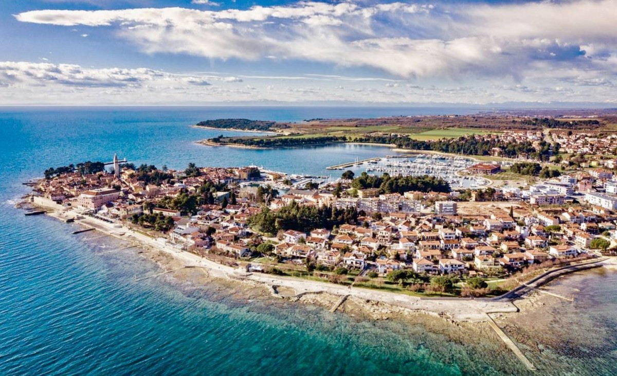 NOVIGRAD,  NOVI STAN S PANORAMSKIM POGLEDOM NA MORE!, TOP LOKACIJA!