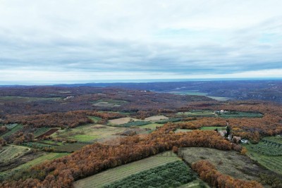 Zazidljivo zemljišče 970 m² – Vižinada, Istra